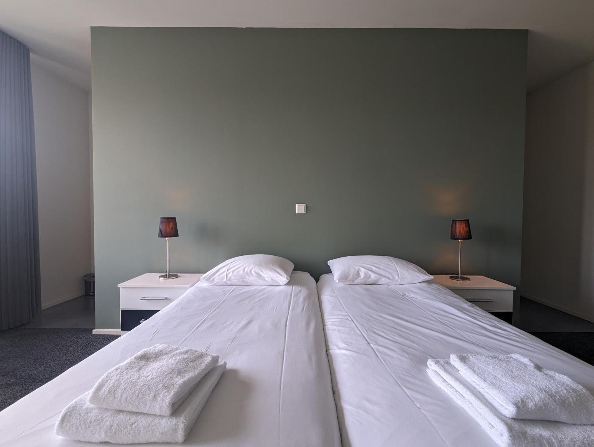 1851 Bar - Hotel - Cinema Вейк бей Дурщеде Екстериор снимка
