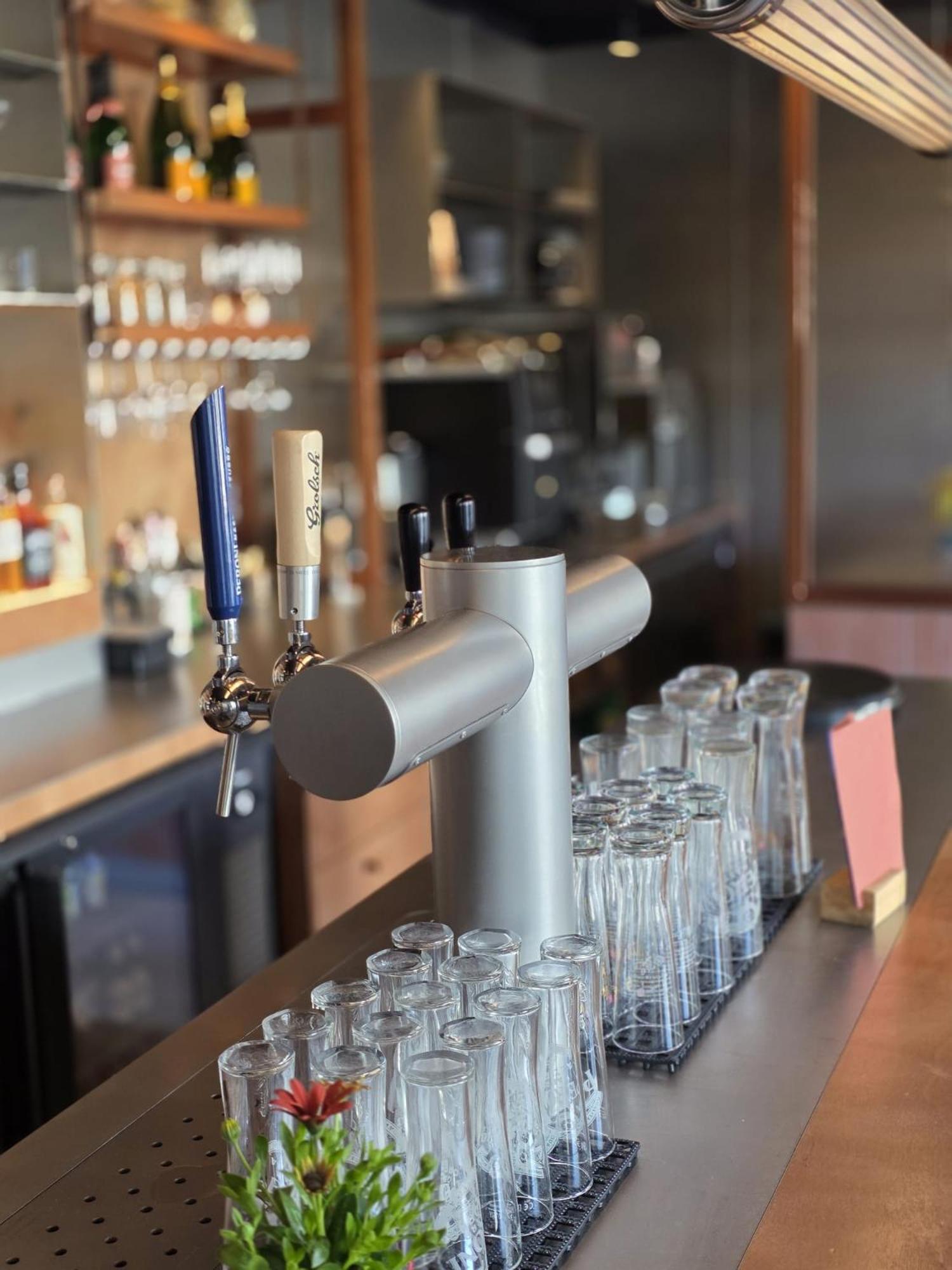 1851 Bar - Hotel - Cinema Вейк бей Дурщеде Екстериор снимка